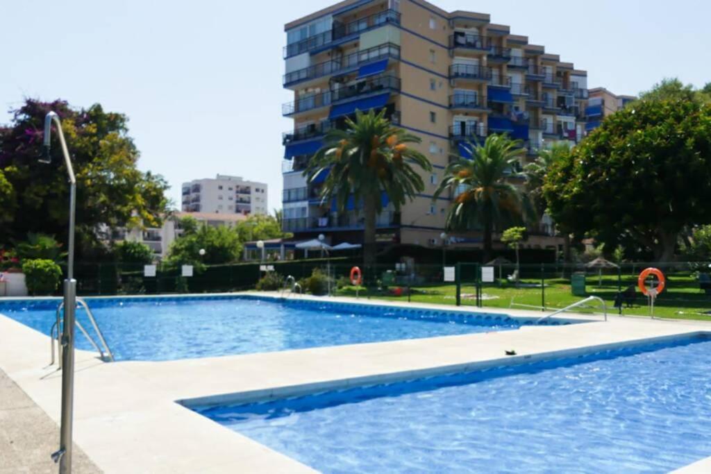 Holiday Rentals Piscina, Playa Parking A 5 Min Caminando Del Puerto De Бенальмадена Экстерьер фото