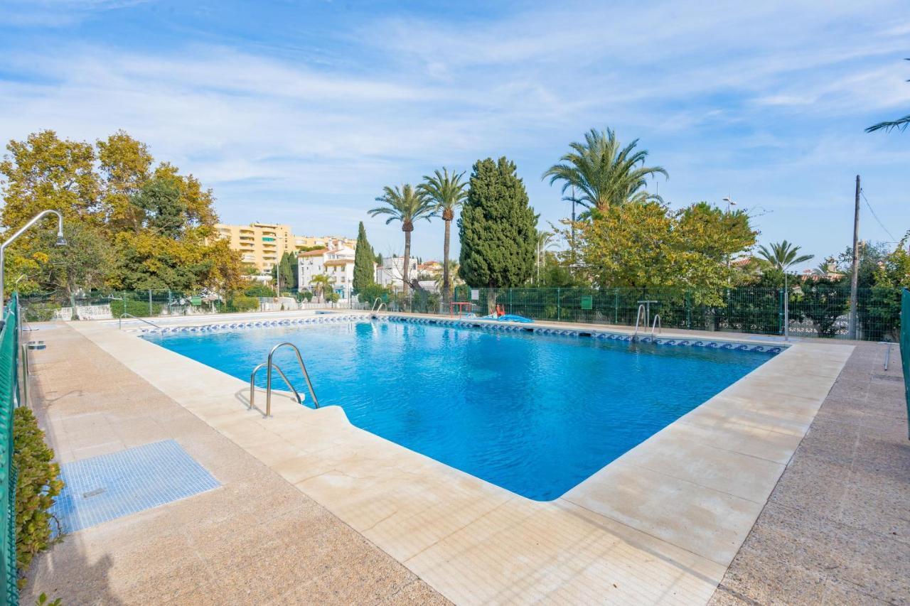 Holiday Rentals Piscina, Playa Parking A 5 Min Caminando Del Puerto De Бенальмадена Экстерьер фото